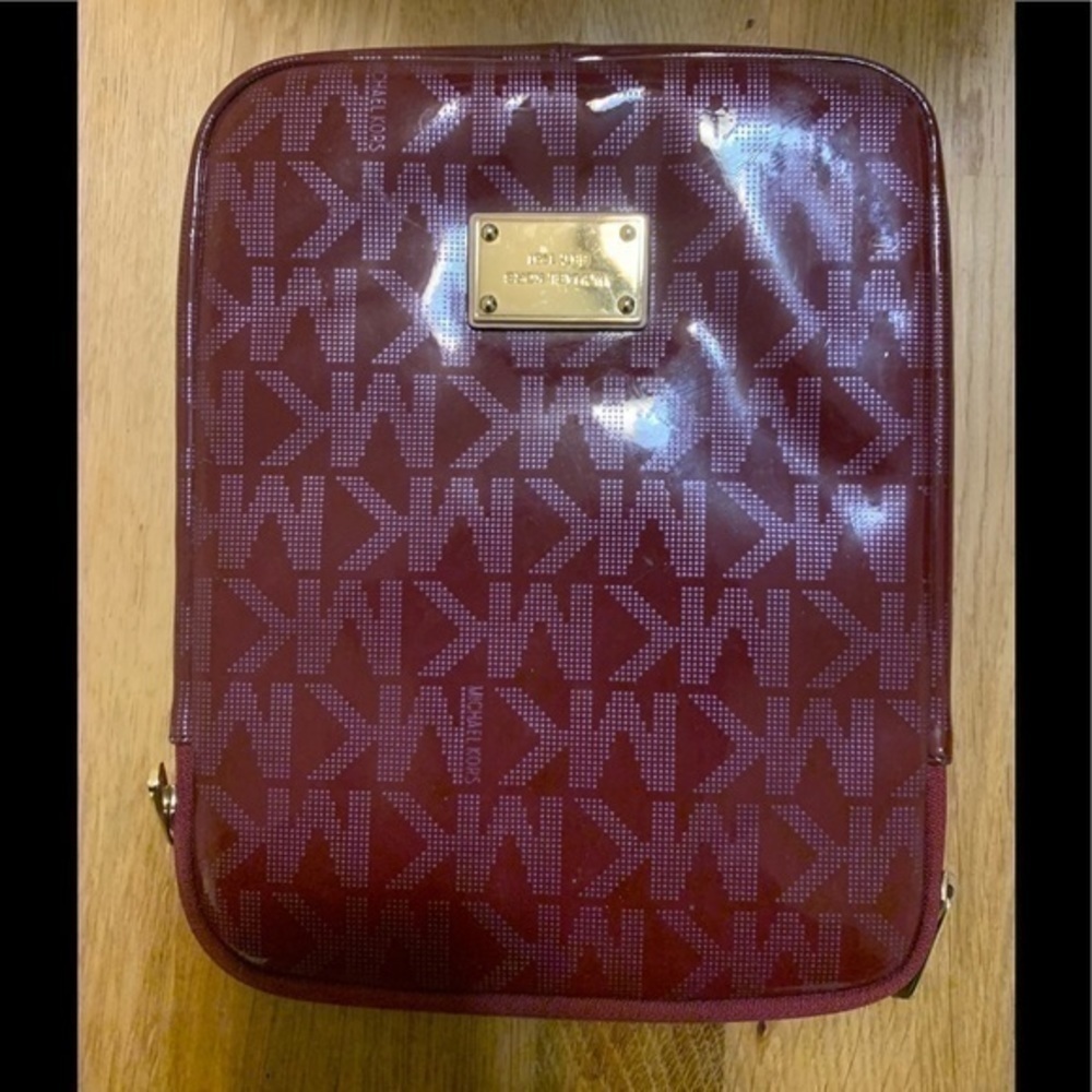 Michael Kors Est 1981 Maroon IPad case 1st‎ generation